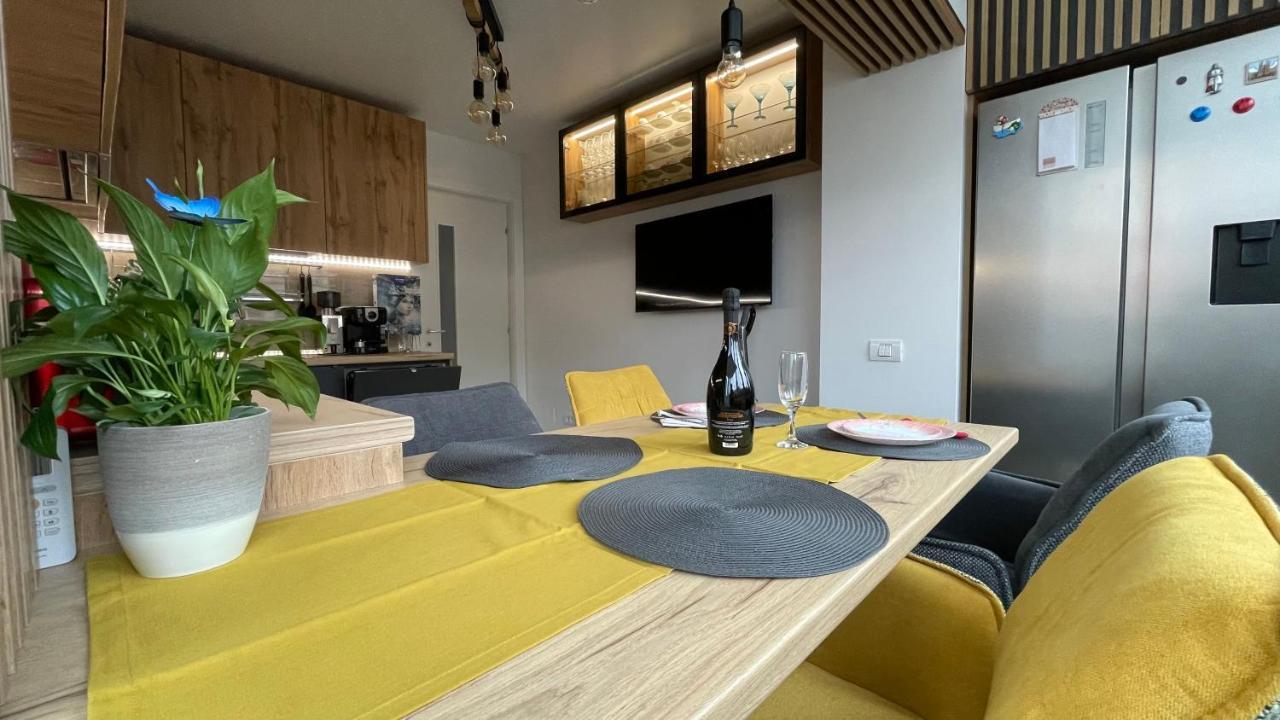 Luxury Apart Dorobanti Bucarest Exterior foto